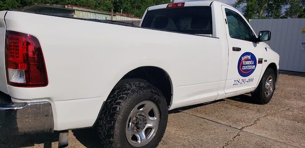 Jo's Automotive & body Repair LLC